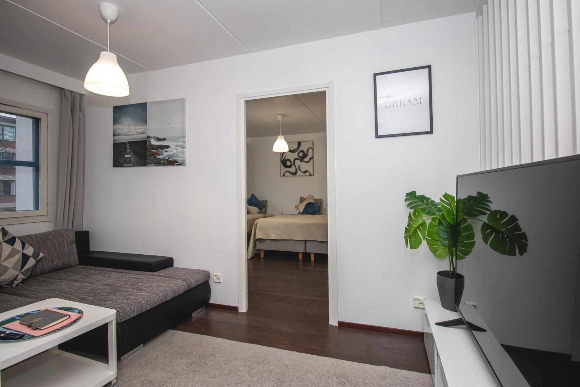 Cozy Near Metro Station